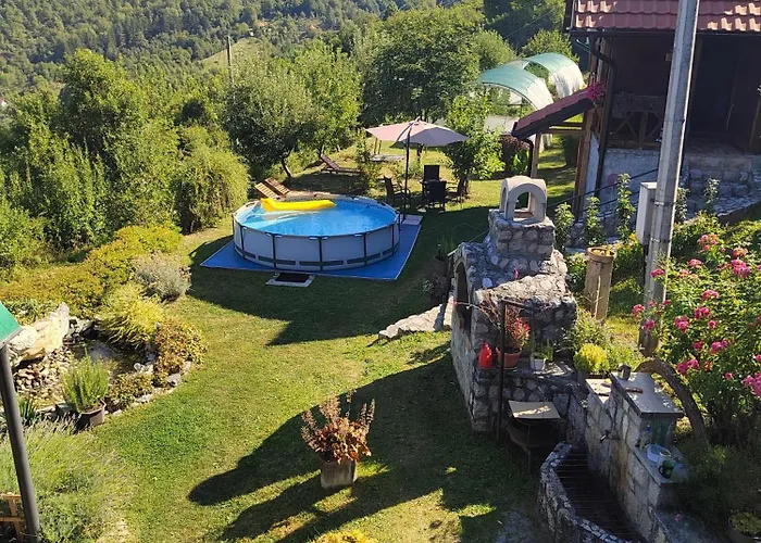 بيت للعطل Vrabac