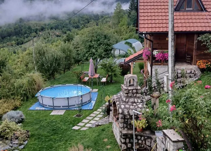 Vrabac بيت للعطل